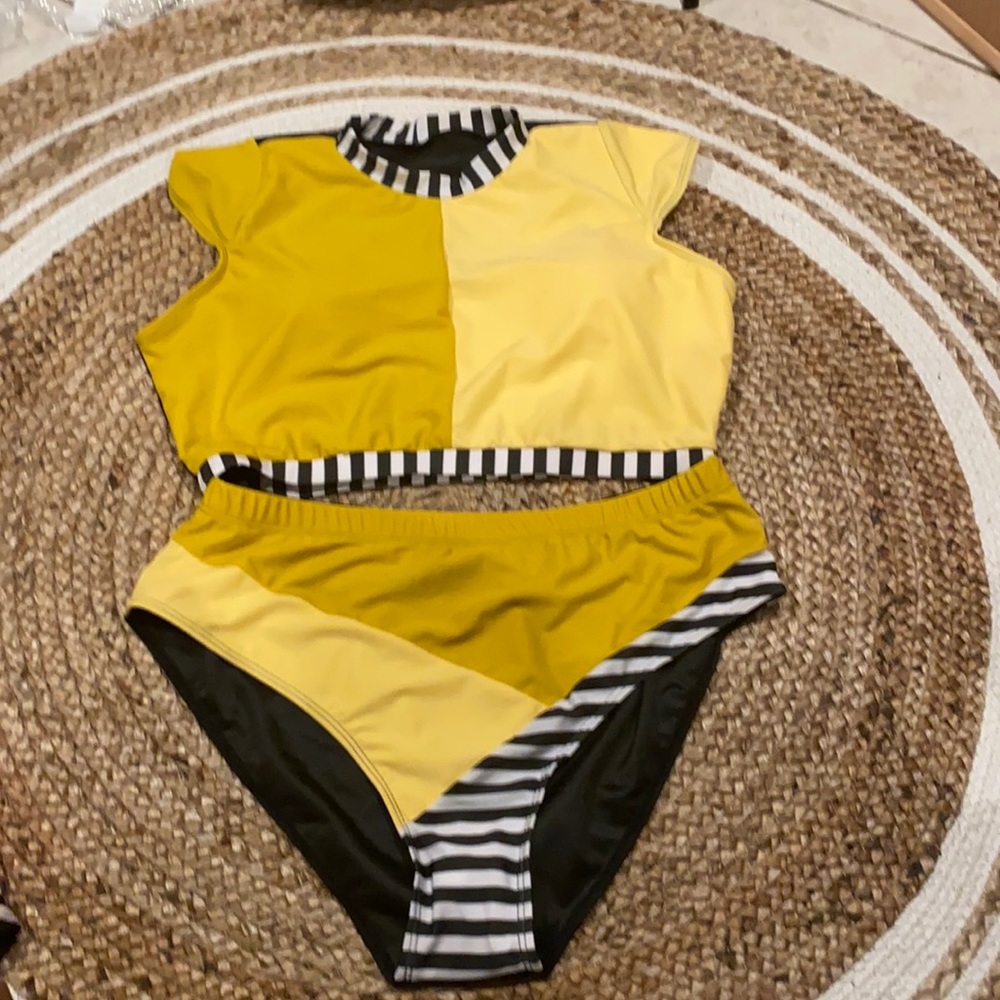 2 piece bathing suit